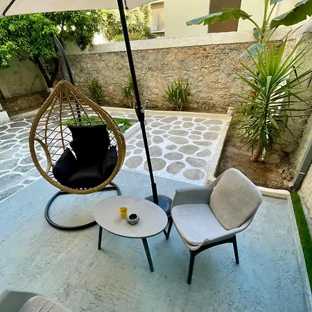 Modern With Garden Apartment Volos